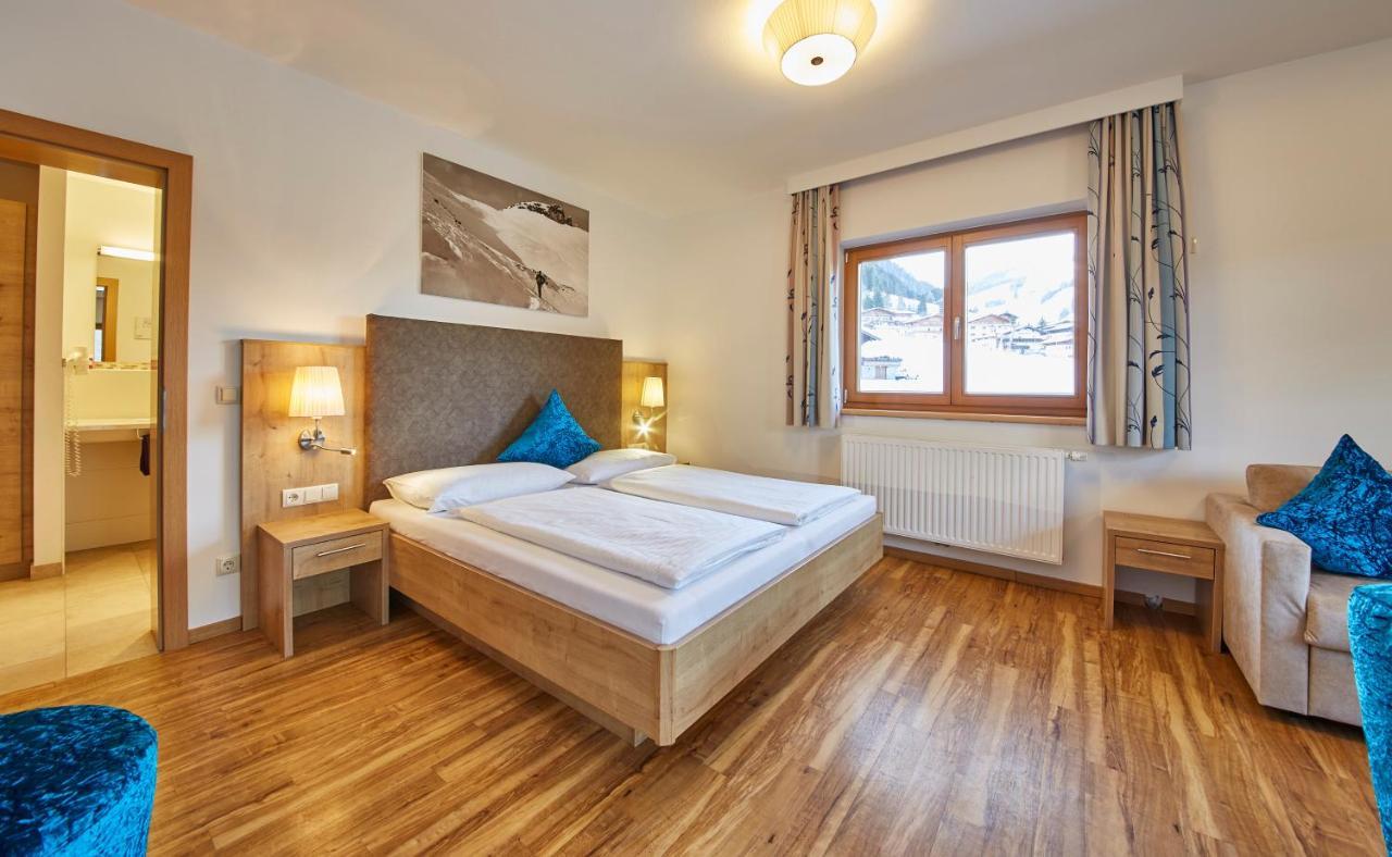 Johanneshof - Dein Mountain Wohlfuehlhotel Saalbach-Hinterglemm Bagian luar foto