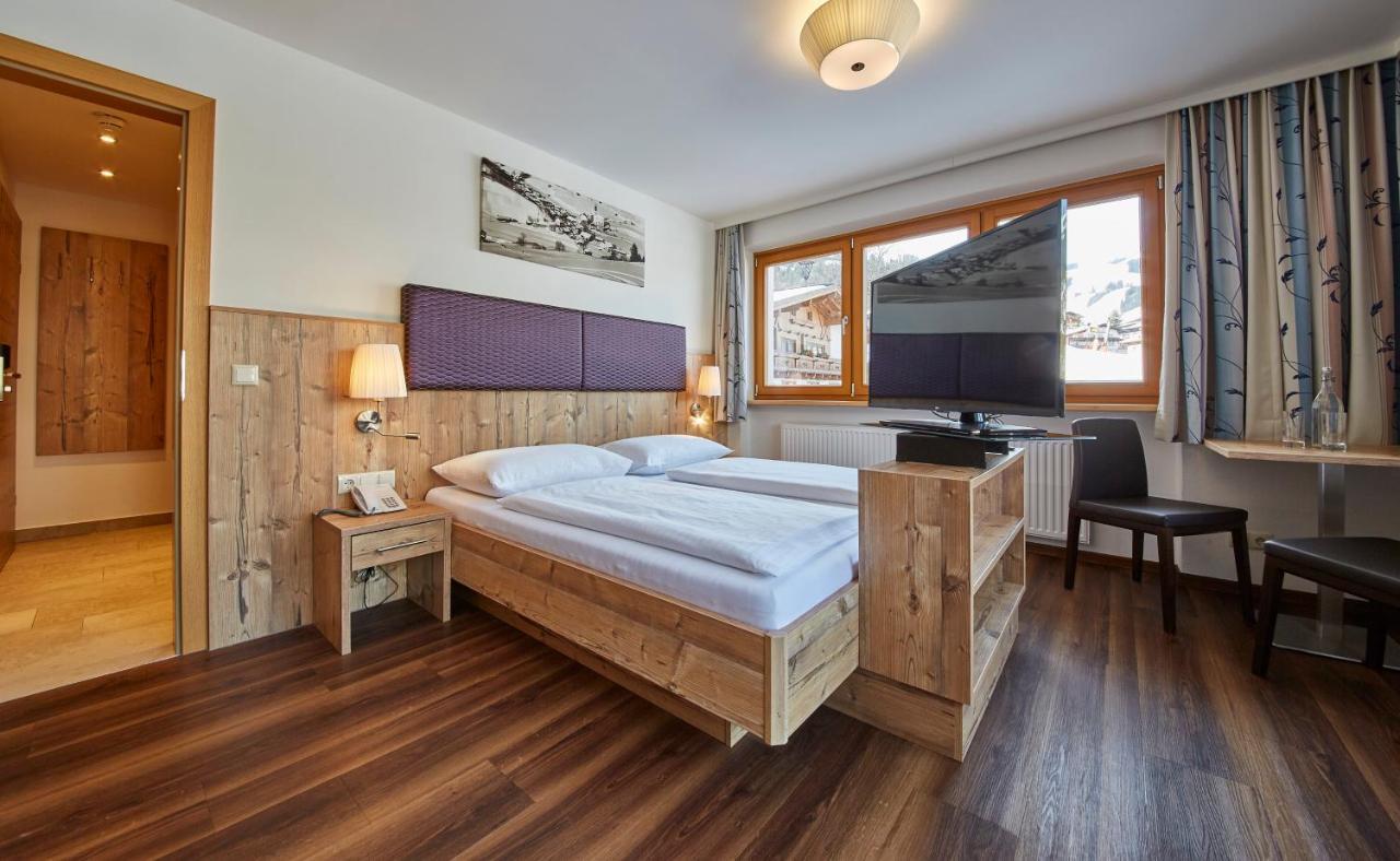 Johanneshof - Dein Mountain Wohlfuehlhotel Saalbach-Hinterglemm Bagian luar foto