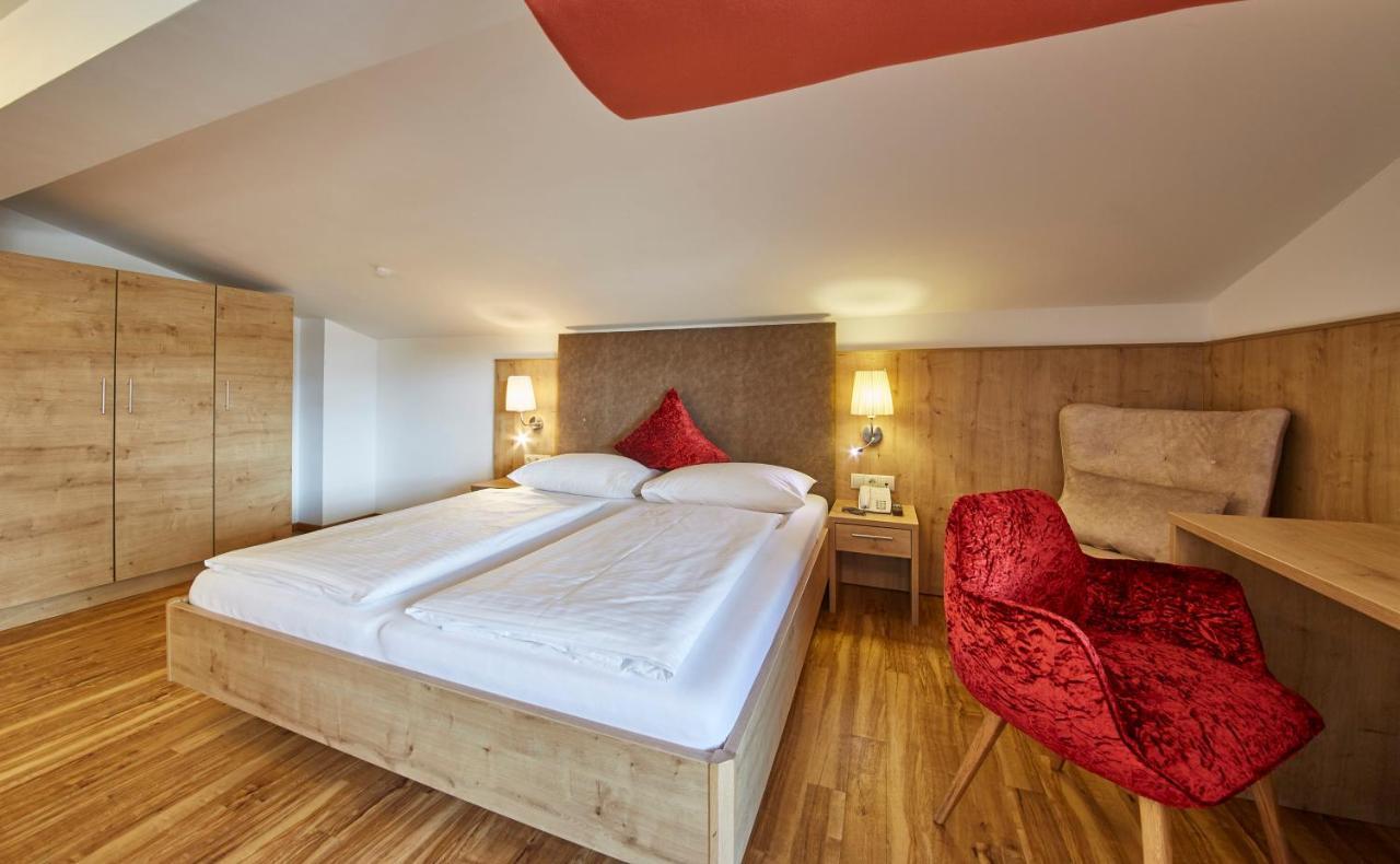 Johanneshof - Dein Mountain Wohlfuehlhotel Saalbach-Hinterglemm Bagian luar foto