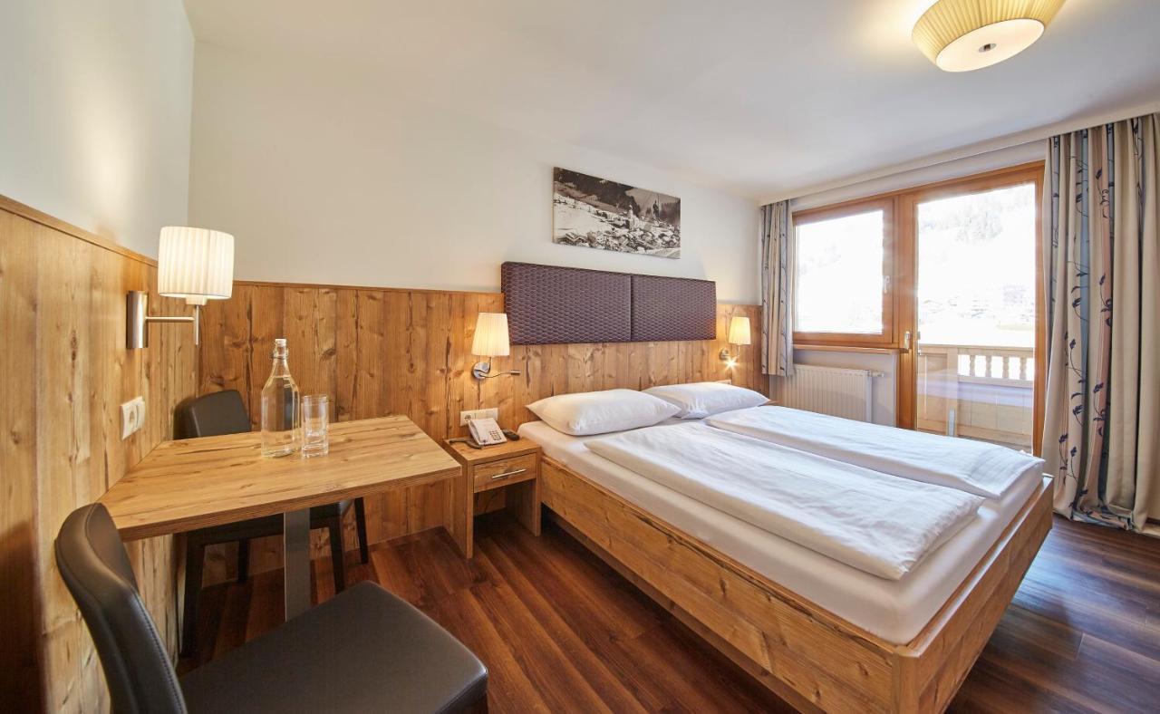 Johanneshof - Dein Mountain Wohlfuehlhotel Saalbach-Hinterglemm Bagian luar foto
