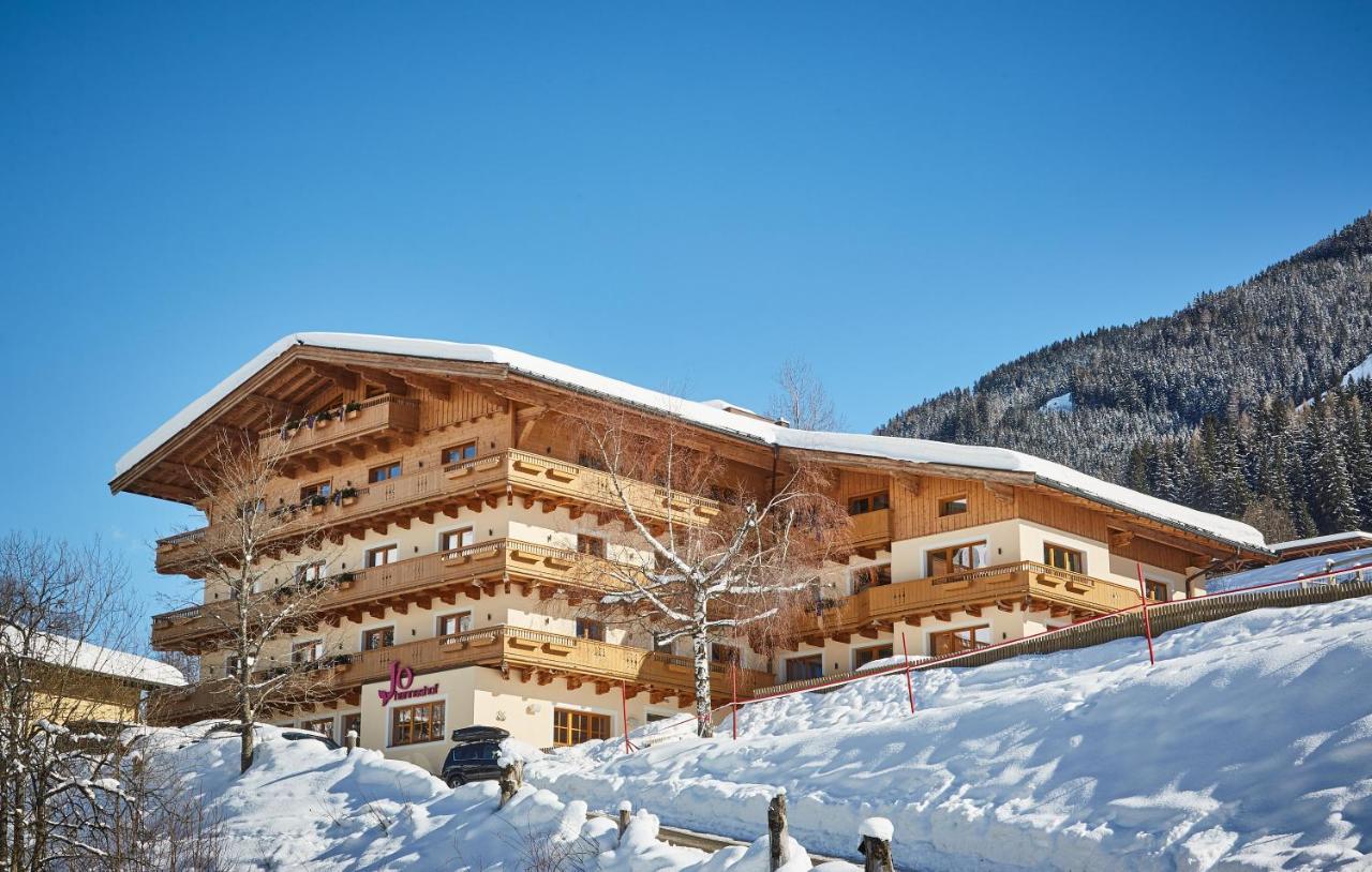 Johanneshof - Dein Mountain Wohlfuehlhotel Saalbach-Hinterglemm Bagian luar foto