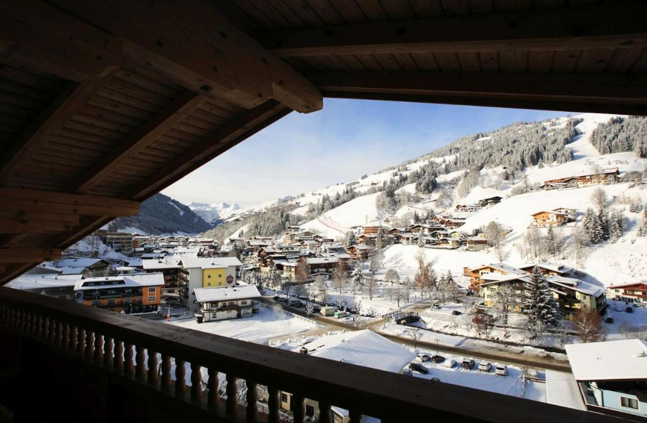 Johanneshof - Dein Mountain Wohlfuehlhotel Saalbach-Hinterglemm Bagian luar foto
